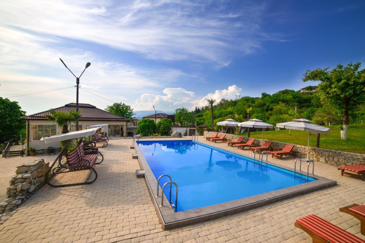Hotel Paradise Sukhumi Eksteriør bilde