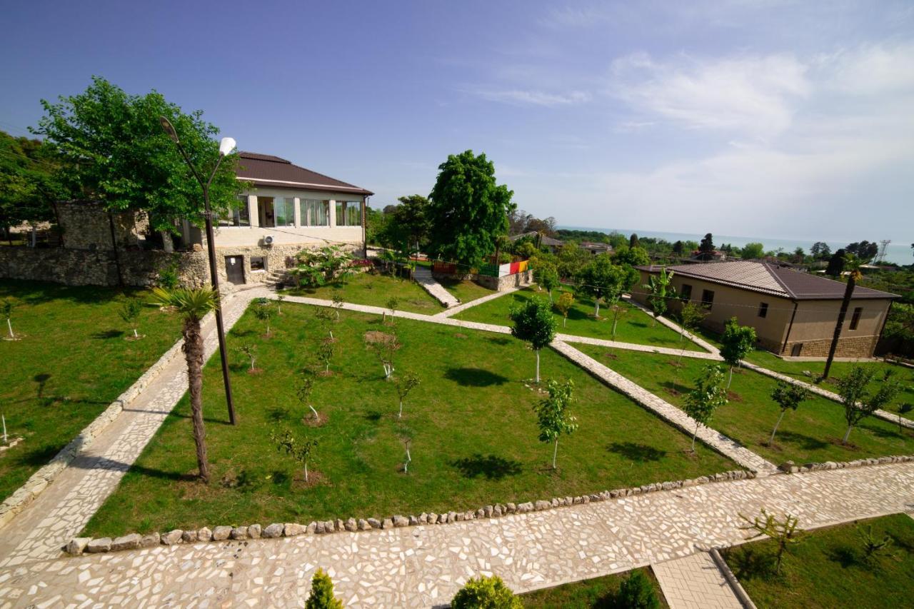 Hotel Paradise Sukhumi Eksteriør bilde